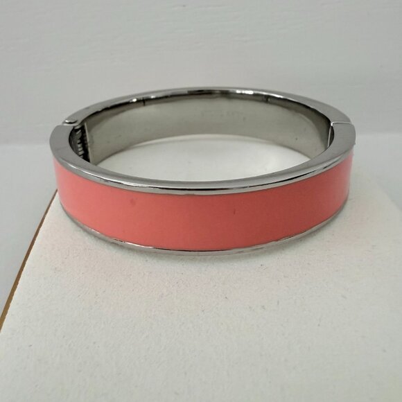 ✨ Add a pop of color and sparkle to your stack with this chic hinged bangle! - Picture 2 of 8